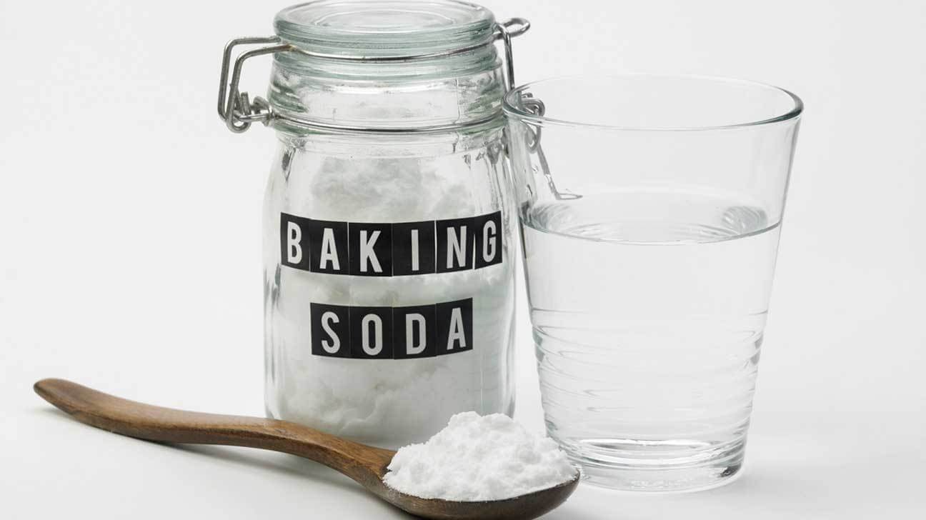 Dùng baking soda để tạo nước kiềm 