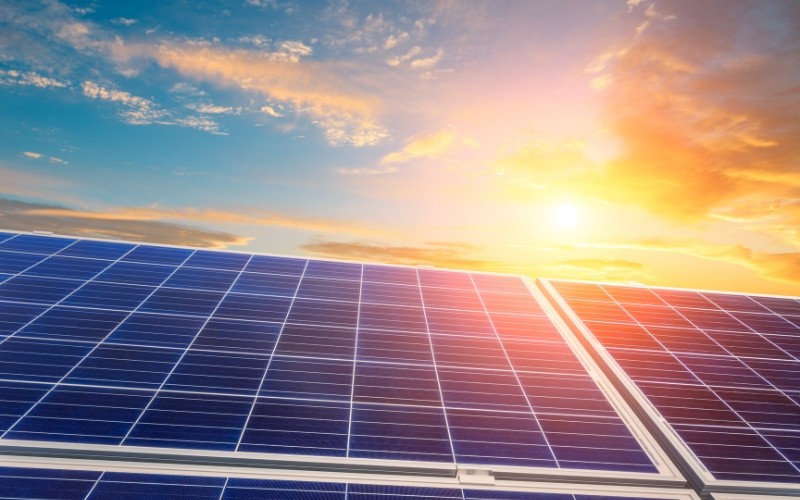 pin-pin-luong-mat-troi