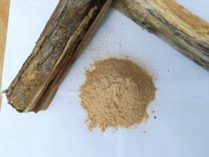 Hydrogen peroxide có khả năng loại bỏ tạp chất và bã nhờn