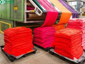 Axit formic được sử dụng rộng rãi trong ngành dệt nhuộm