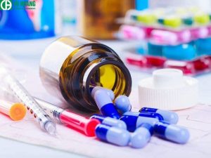 Axit formic được sử dụng như một thành phần dược chất tích cực trong sản xuất thuốc.