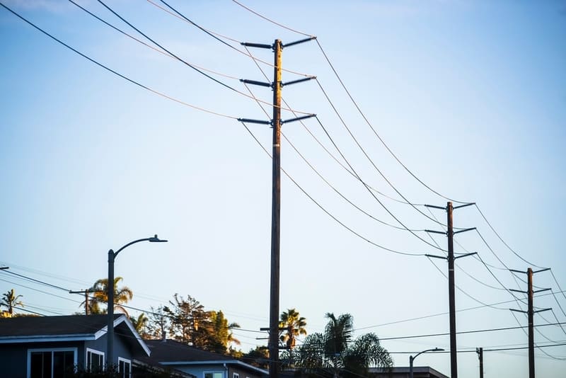 Dây điện ngoài trời là gì? Cấu tạo, cách phân loại và ứng dụng he thong day dien ngoai troi 1