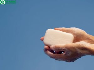 Axit stearic được dùng để làm cứng xà phòng