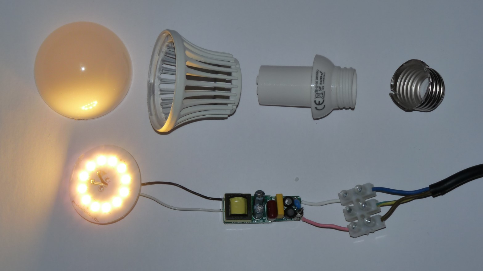 cau tao cua bong den led Cấu tạo của bóng đèn led