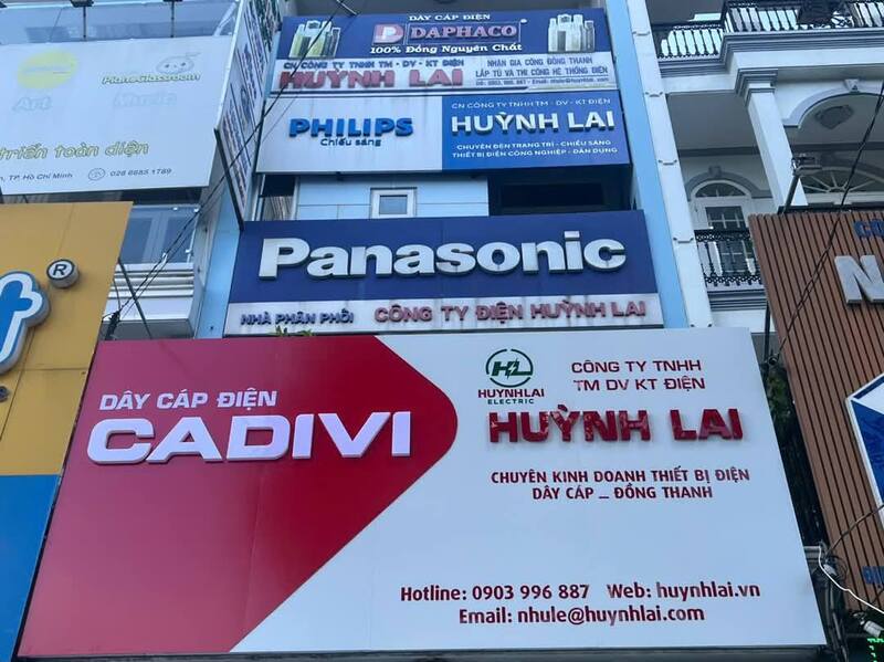 Cửa hàng được trang bị động cơ hybrid để định hướng an toàn Cửa hàng thiết bị điện Larkward