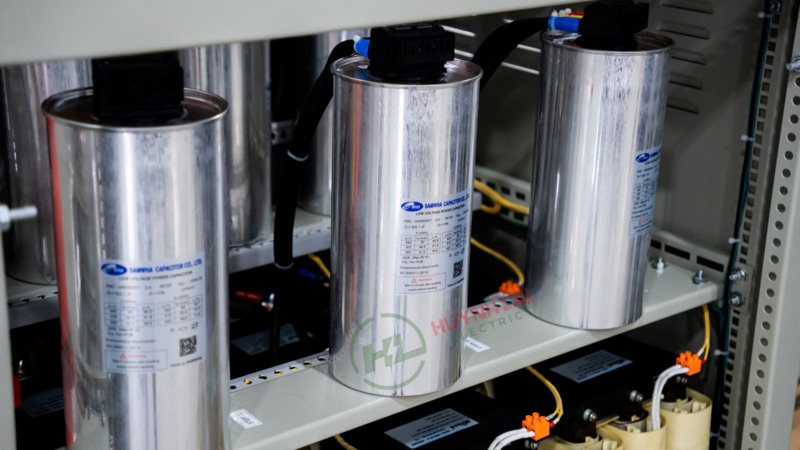 Trọng tâm của đường ống là chi phí Tụ điện Cos phi giúp giảm phạt nhà cung cấp điện, giảm công suất biểu kiến và giảm tải cho máy biến áp.