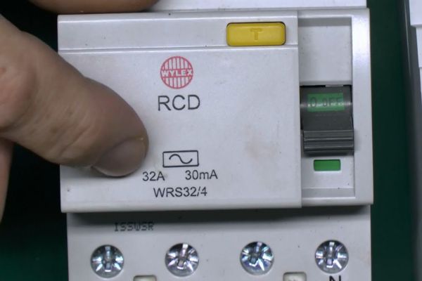 RCD4 là gì Thông số bảo vệ rò rỉ