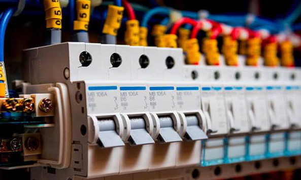 Điện ba pha cũng có sẵn cho mục đích sinh hoạt