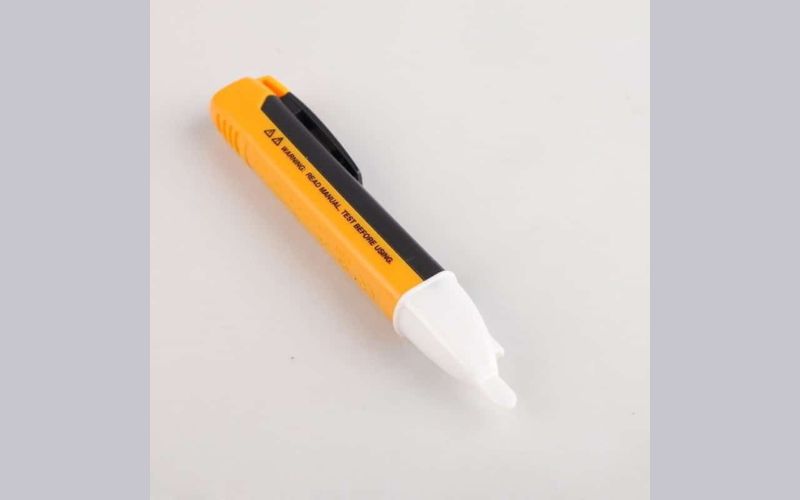 Nhưng sự khác biệt là gì? 5 Máy kiểm tra điện cảm ứng không tiếp xúc