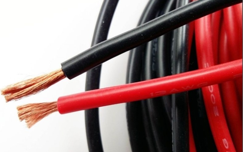 Người này là ai? Người này là ai?