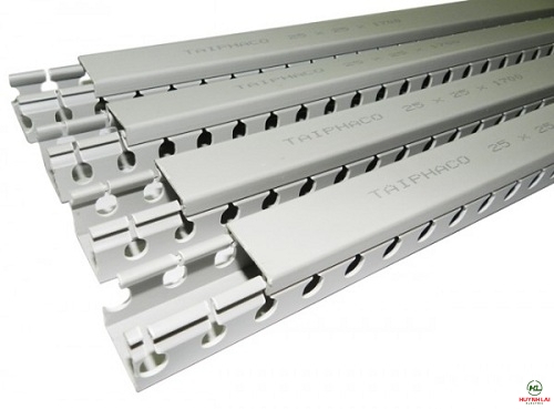 Khe nhựa tủ điện