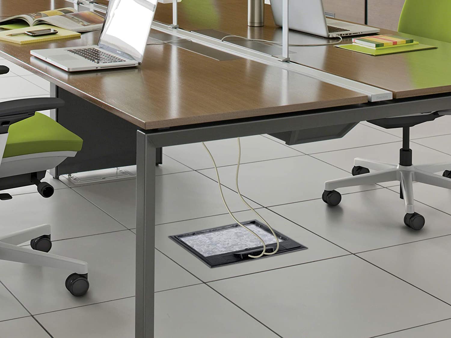 Trong không gian làm việc