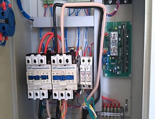 Sử dụng Aptomat để tránh đoản mạch