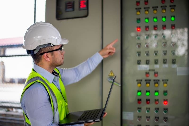 Nguồn điện 4 là gì