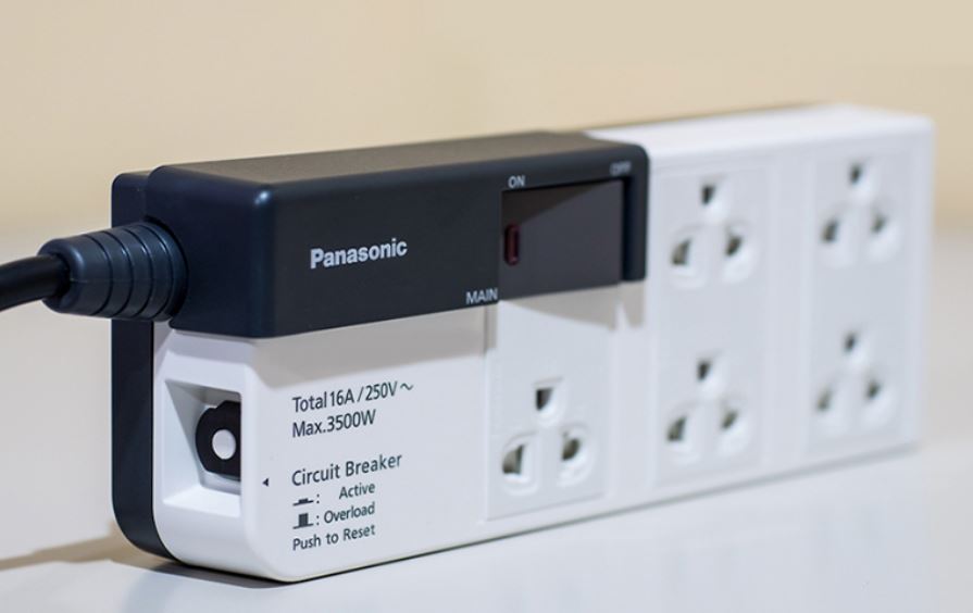 Ổ cắm điện Panasonic