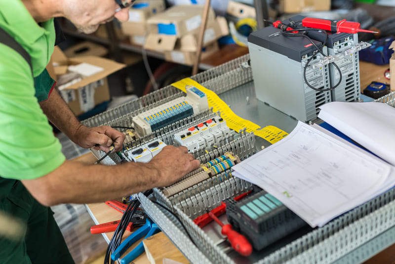 Instructions on how to install electronic devices