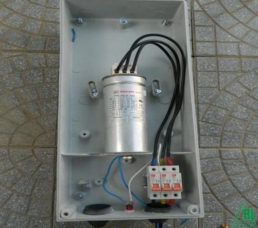 Máy biến áp 220V tụ điện 220v